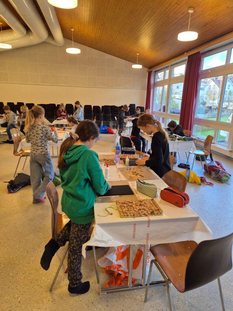 Weihnachtsbasteln_13./20.11.2024